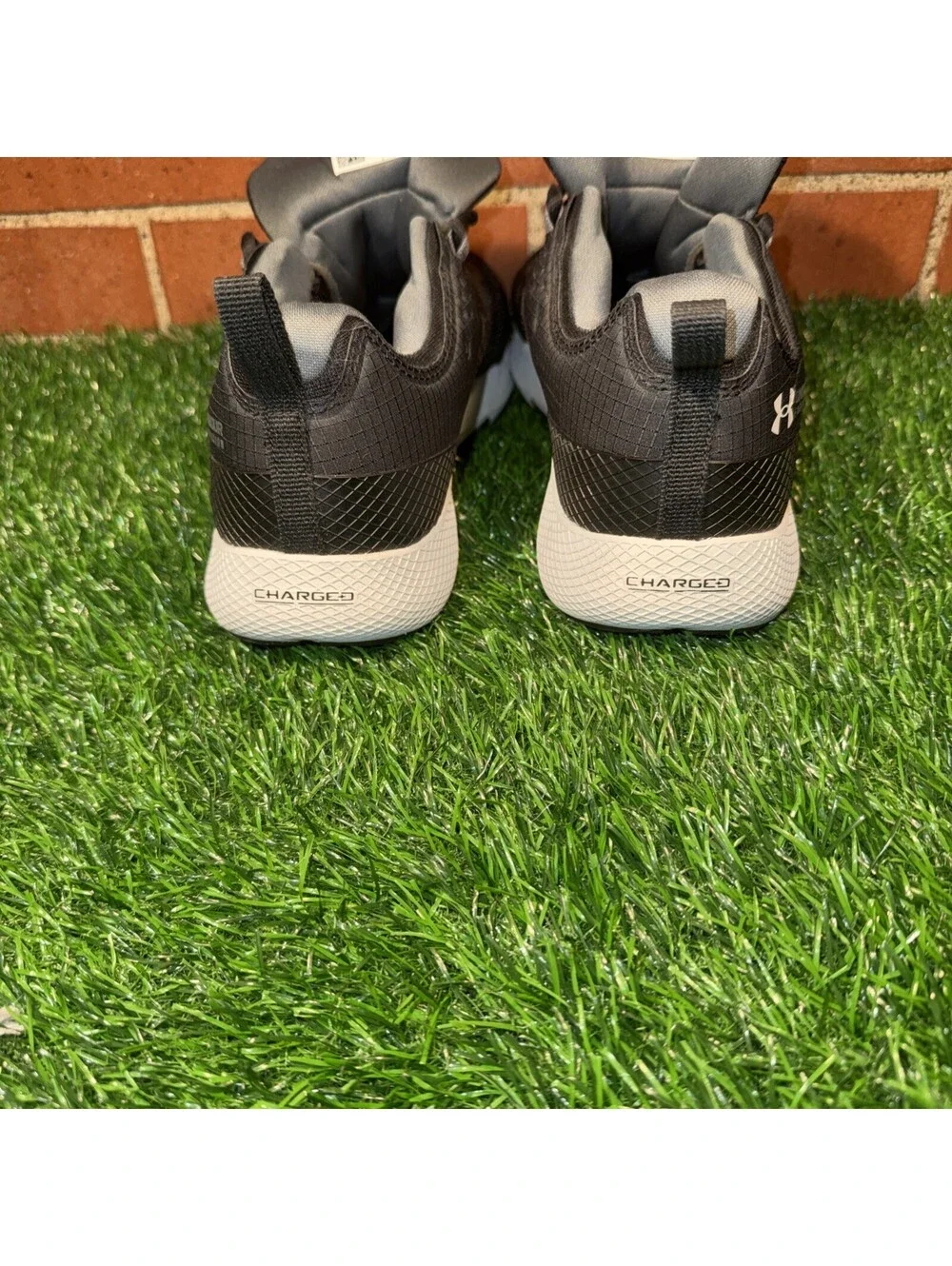 Size 9 - Under Armour Charged Focus Black Halo Grey
